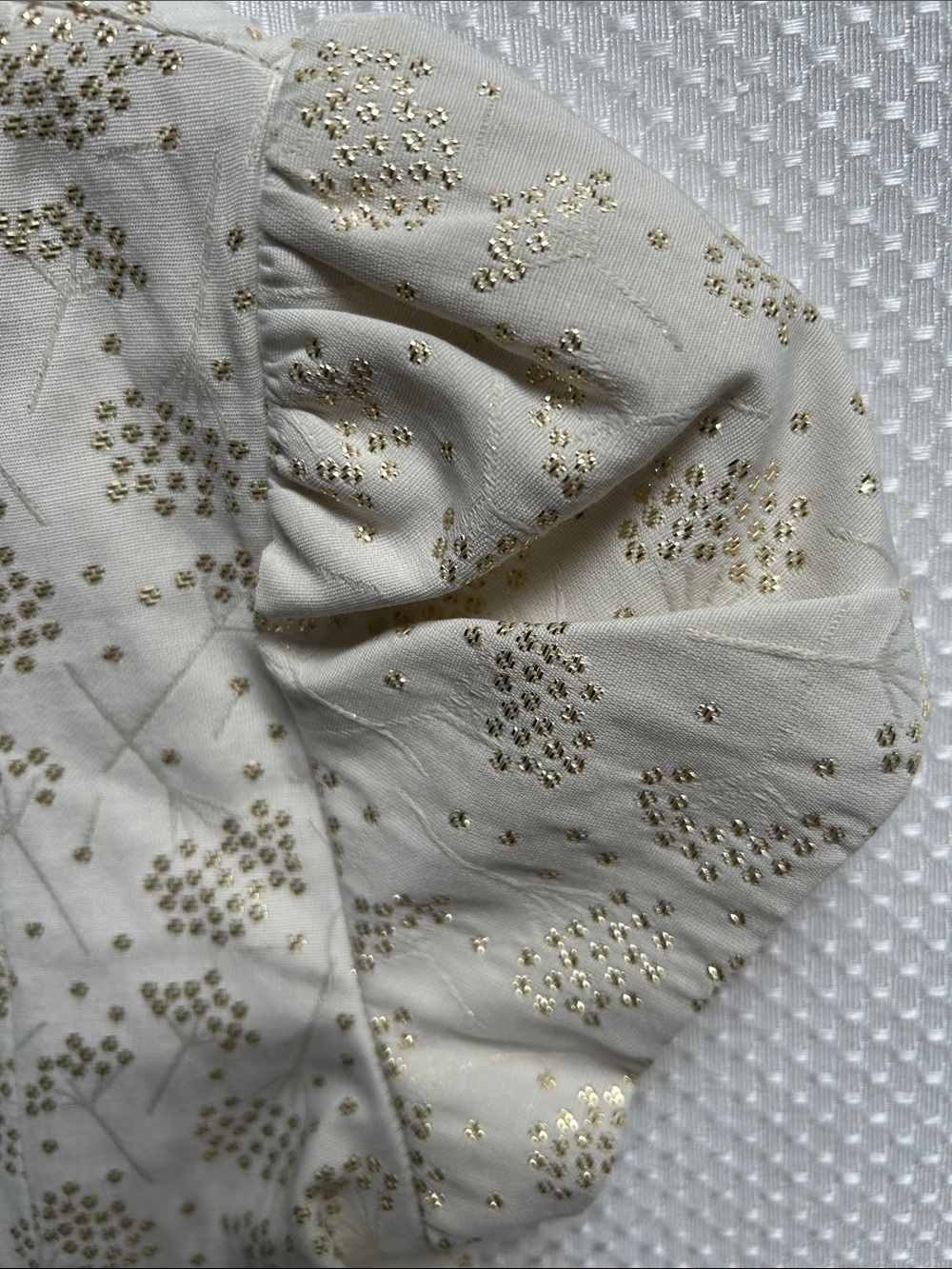 NWT! Abel & Lula Stunning Cream Party Dress with Gold Sparkle Bow. Fully lined - Picture 4 of 6